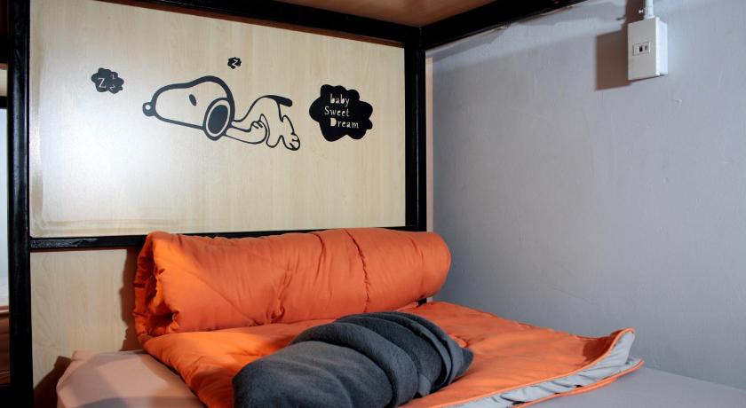 Image of Bed in 6-Bed Mixed Dormitory Room 5