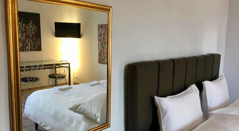 Image of Studio Apartment 0