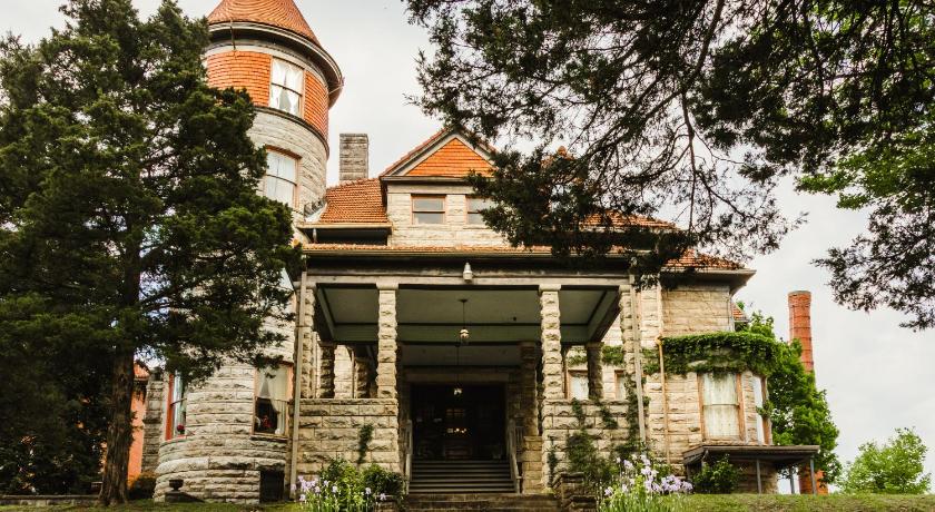 The Mansion at Elfindale — Hotel in Springfield (MO)