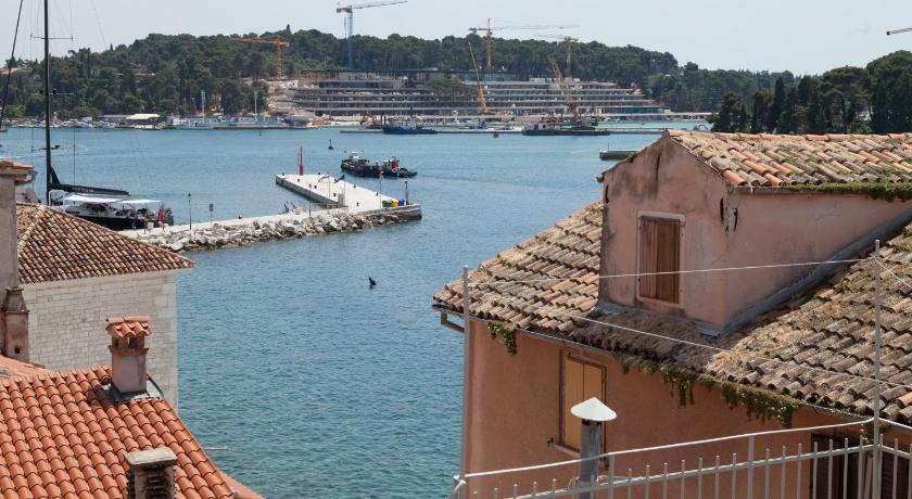Apartments and Rooms Hey Rovinj photo