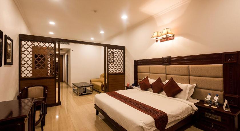 Golden Chariot Vasai - Hotel and Spa