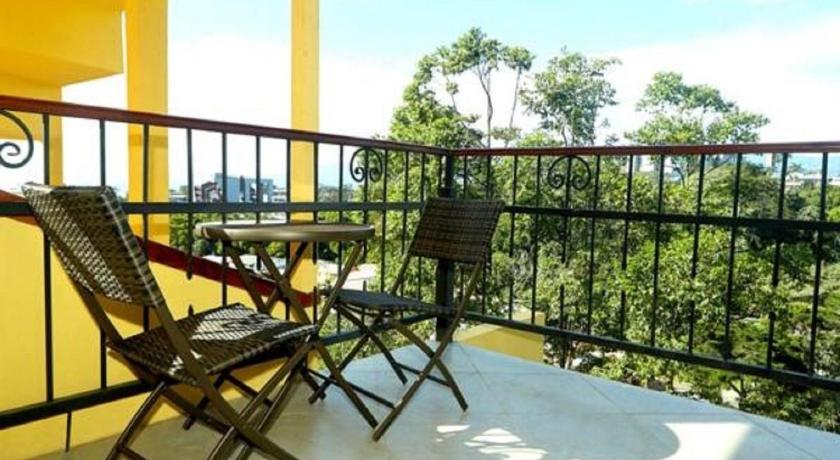 Image of Deluxe Double Room with Balcony 1