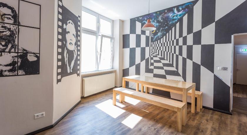 Sunflower Hostel photo