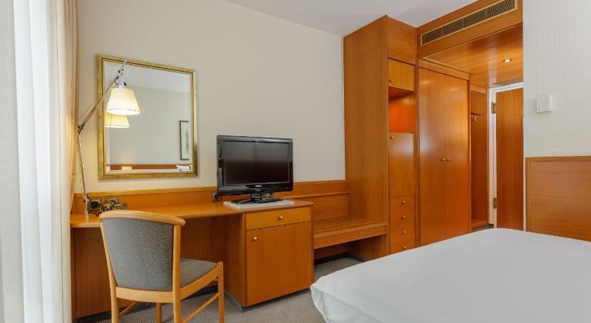Novotel Freiburg Am Konzerthaus photo