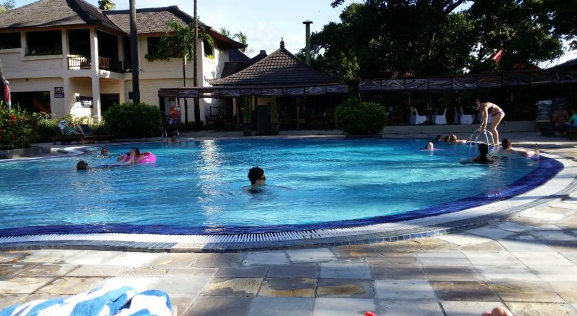 Private Apartments at Jayakarta Resort photo