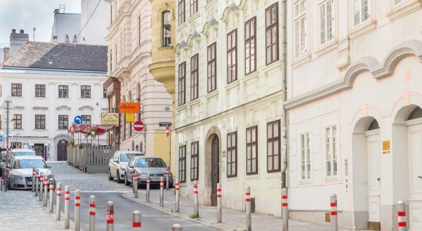 City Stay Vienna – Spittelberg photo