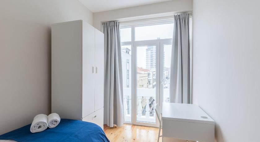 Image of Apartment 17
