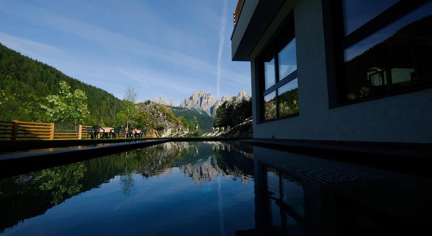 波扎迪法萨 Vidor Resort 4星级 酒店 外观