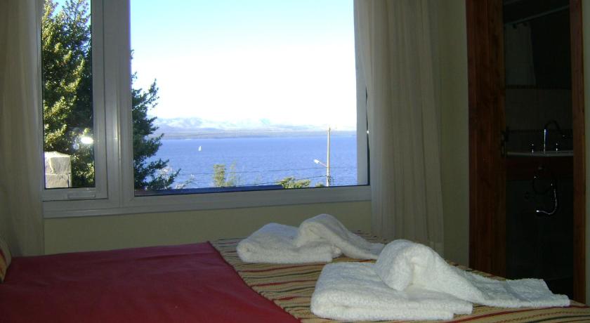 Image of Standard Triple Room 17