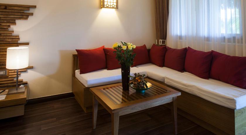 Zdjęcie: Pokój Dwuosobowy z 1 lub 2 łóżkami i balkonem (Double or Twin Room with Balcony) 13