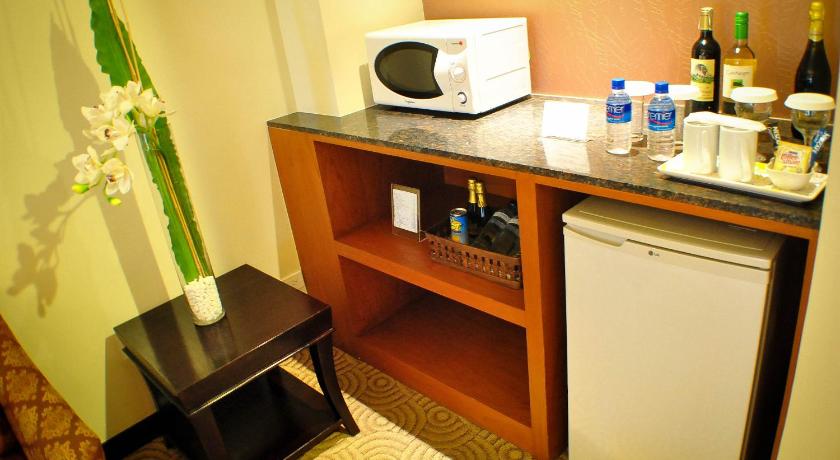 Image of Executive Suite 14