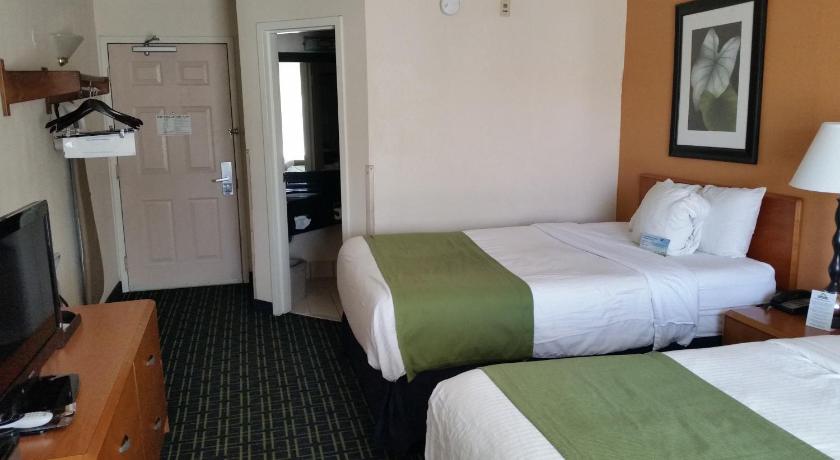 Days Inn by Wyndham Chattanooga/Hamilton Place photo