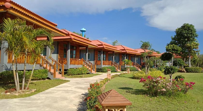 Lanta Lapaya Resort - image 47