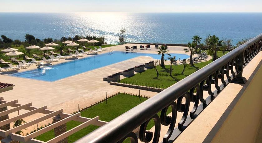 King Maron Wellness Beach Hotel