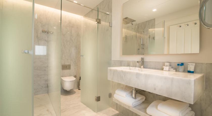 Image of Classic City View Double or Twin Room 5