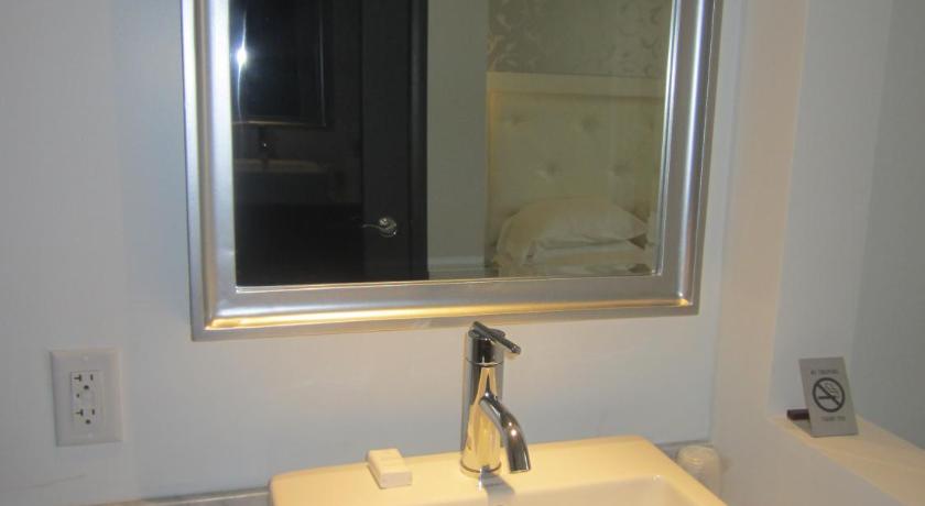 La Pensione Hotel
