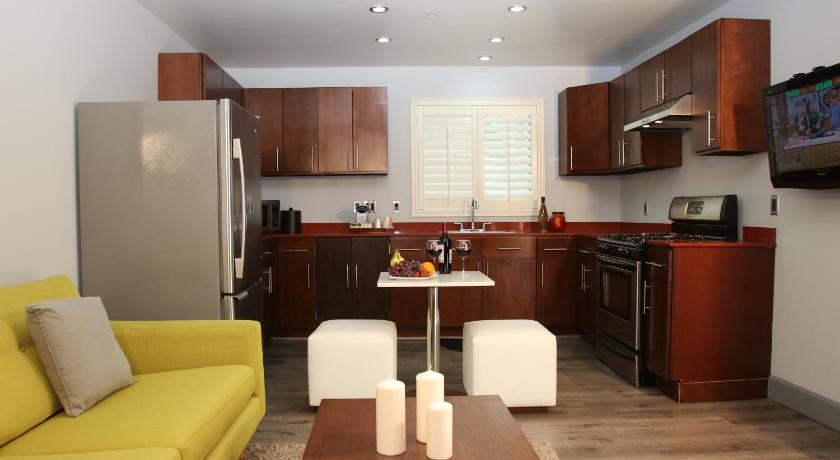 Image of One Room Suite with Living room - Non Smoking 5