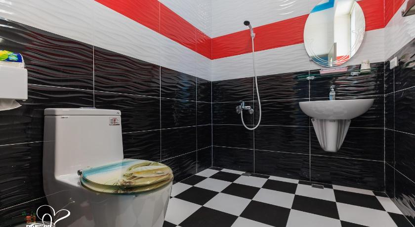 Image of Quadruple Room with Sea View 2