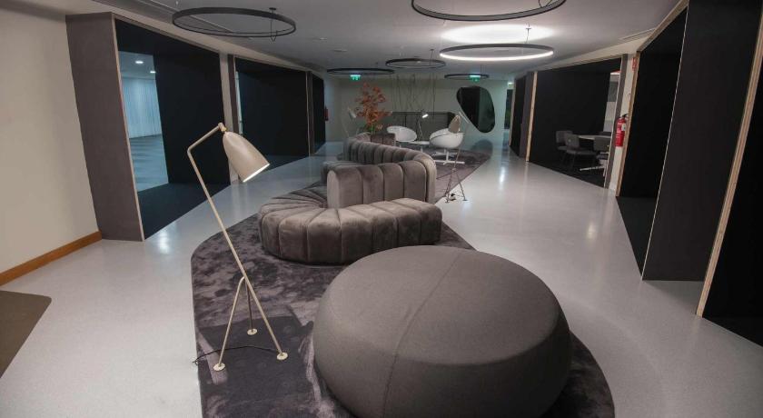 アングラ・ド・エロイズモ Azoris Angra Garden – Plaza Hotel 4つ星 ホテル レストラン