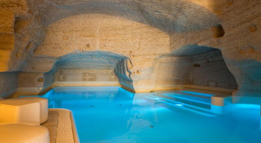 Aquatio Cave Luxury Hotel & SPA