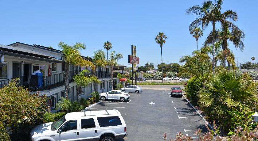 Harbor Inn & Suites Oceanside