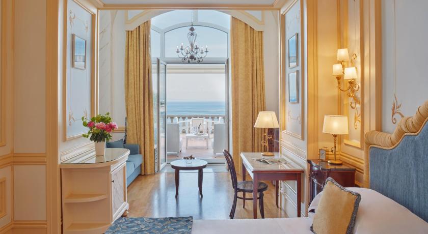 Junior deluxe lakosztály - kilátással a tengerre (Junior Suite Deluxe with Sea View) fotója 3