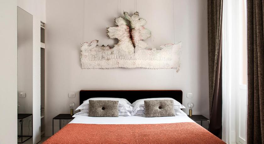 Image of Deluxe Room 11