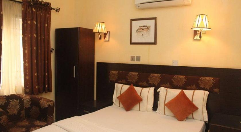Chantella Suites photo