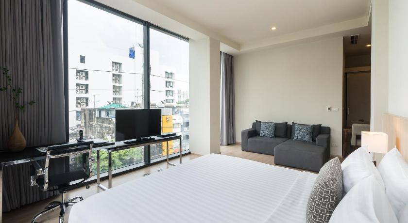 Image of Panorama View Studio 5