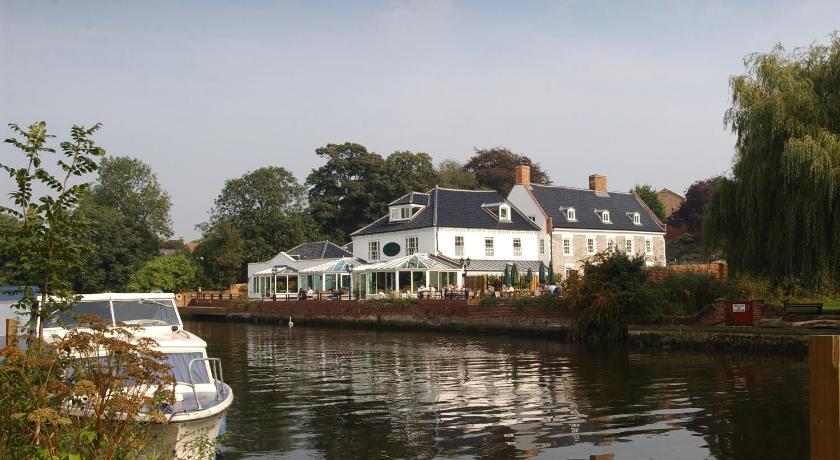 Waveney House Hotel photo