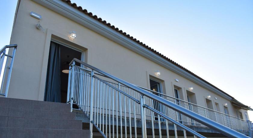 Katsaros Luxury Apts 5min walk to beach photo
