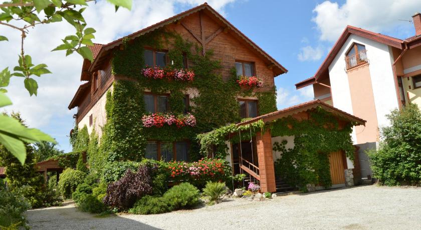 Privat Natasa — Hotel in Nova Lesna