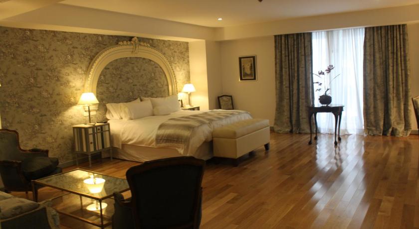 Image of Executive Suite 1