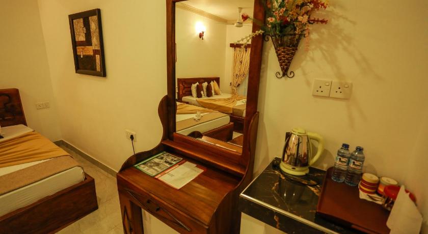 Image of Standard Triple Room 8