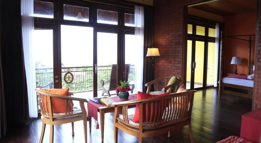 Image of Deluxe Suite with Sea View 0