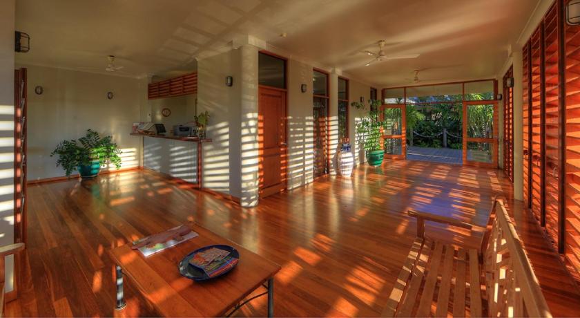 Sovereign Resort Hotel photo