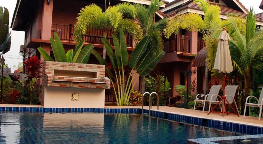 チェンライ Baan Soontree Hotel 3つ星 ホテル 客室