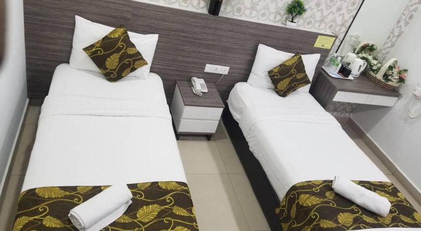 Image of Deluxe Twin Room 8