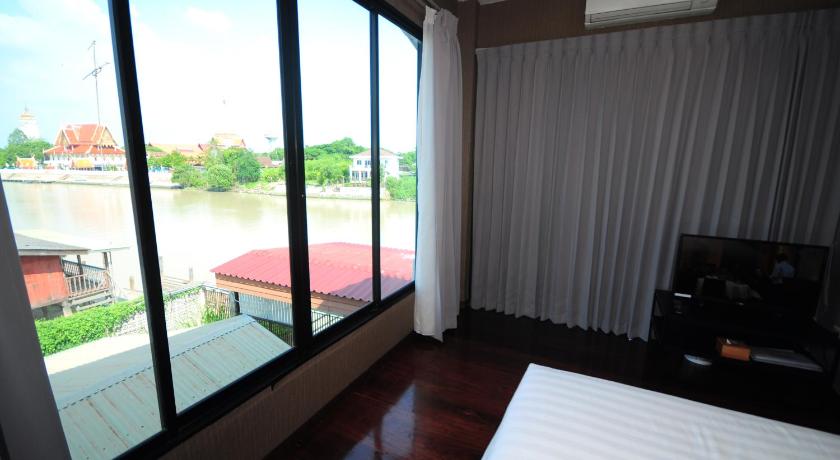 Image of Deluxe Queen Room 15