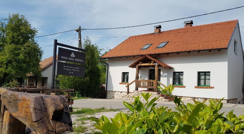 Brandy House Hedonica — Hotel in Oroslavje
