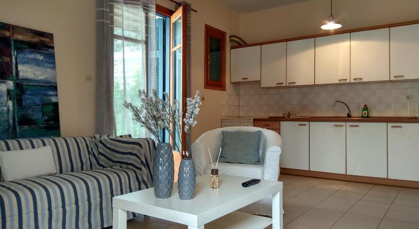 Jim's Place — Hotel in Palaia Epidavros