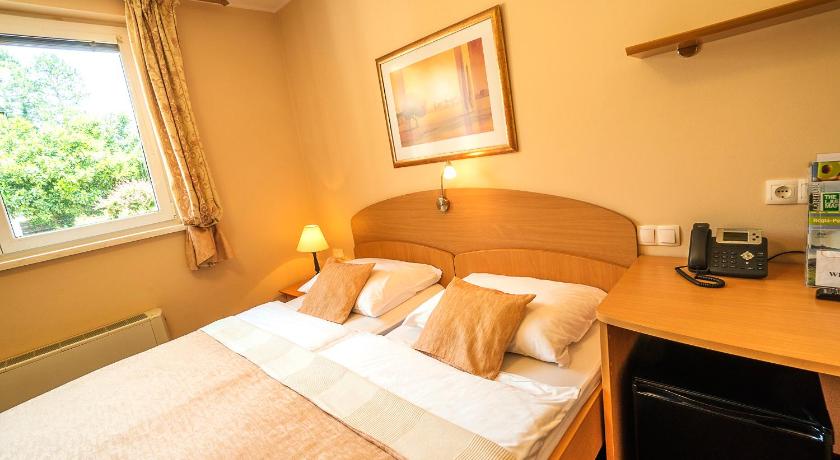 Guest House Pri Gondoli — Hotel in Maribor