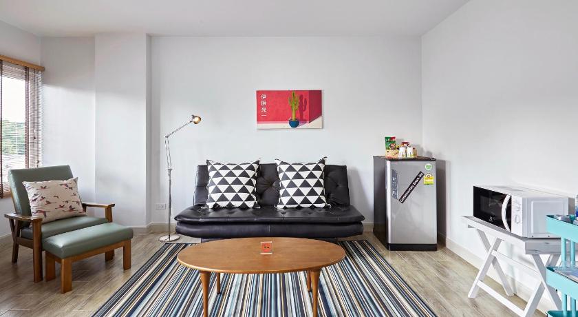 Image of Junior Suite with Balcony 4