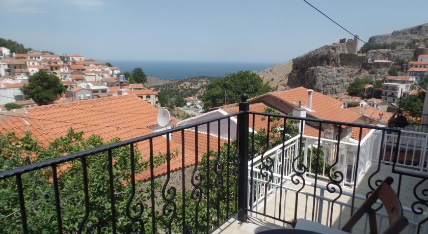 The fig tree house photo