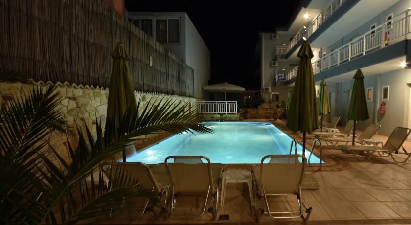 Kiwi Hotel photo
