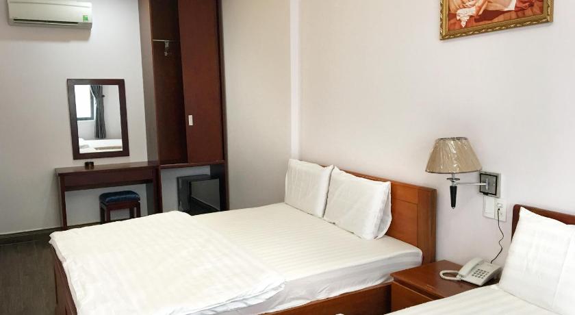 ホーチミン QUEEN VICTORIA 2つ星 ホテル 外観