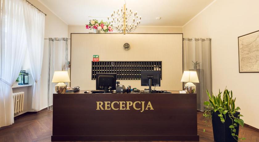 Hotel Royal photo