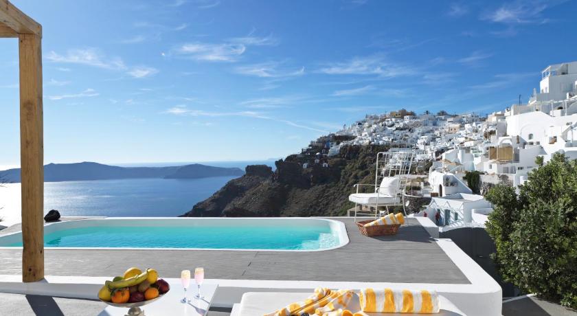 Chromata Santorini Hotel - image 9