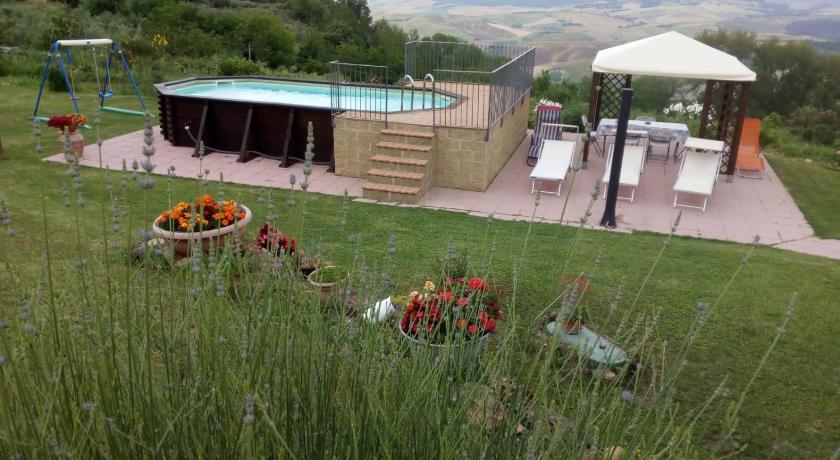 Casa Vacanze Santa Cristina photo