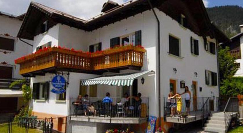 B&amp;B Meuble Giustina — Hotel in Auronzo Di Cadore
